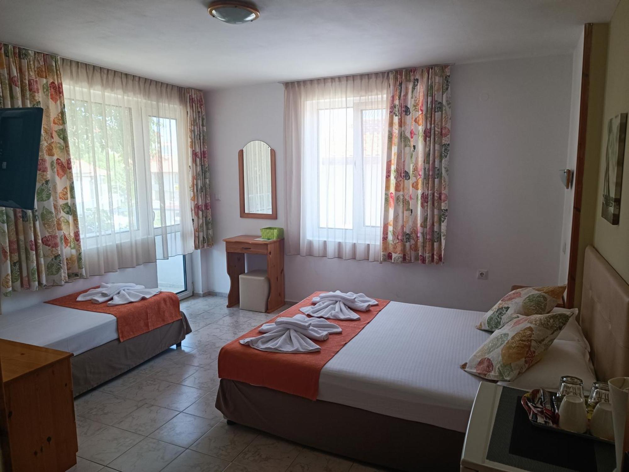 Family Hotel Sofi Sozopol Eksteriør bilde